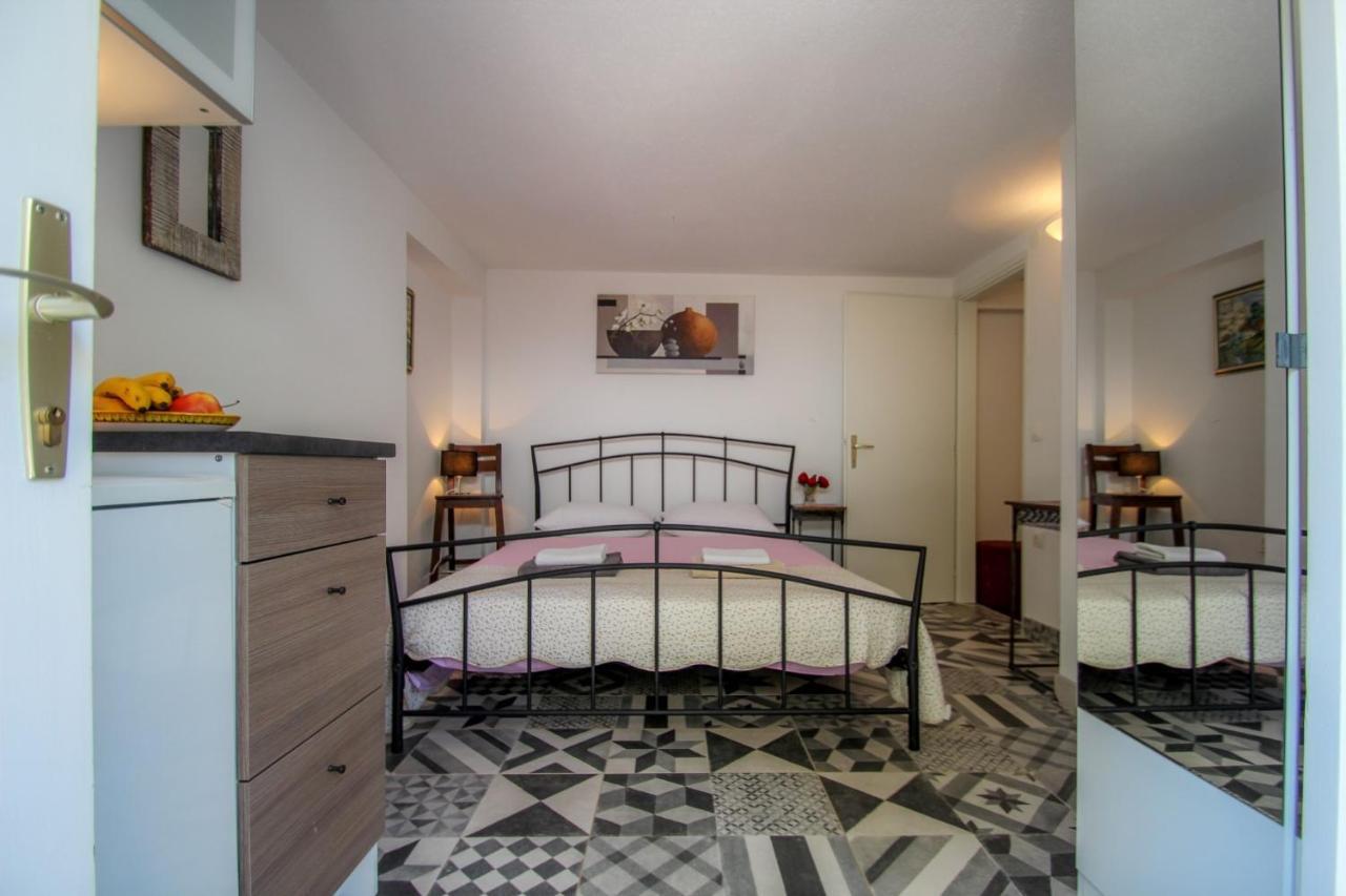 Carla Guest House Novigrad Istria Kültér fotó